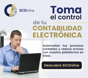 hombre trabajando en laptop utilizando el sistema de contabilidad en línea SCOnline